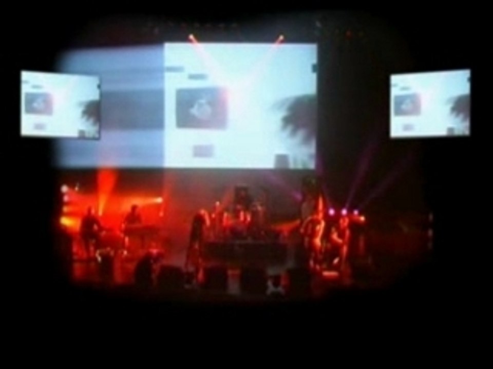 Nouvelle Vague Melanie Phoebe Too Drunk To Fuck Grand Rex,