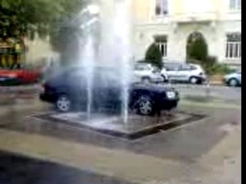 Regis a garé ça voiture