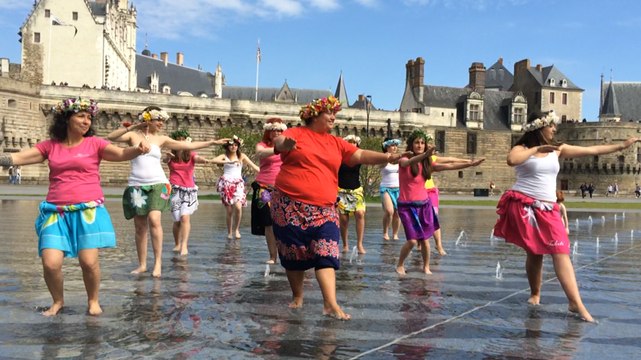 Un flasmob de danses tahitiennes