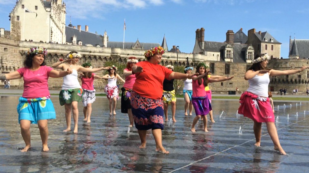Un flasmob de danses tahitiennes