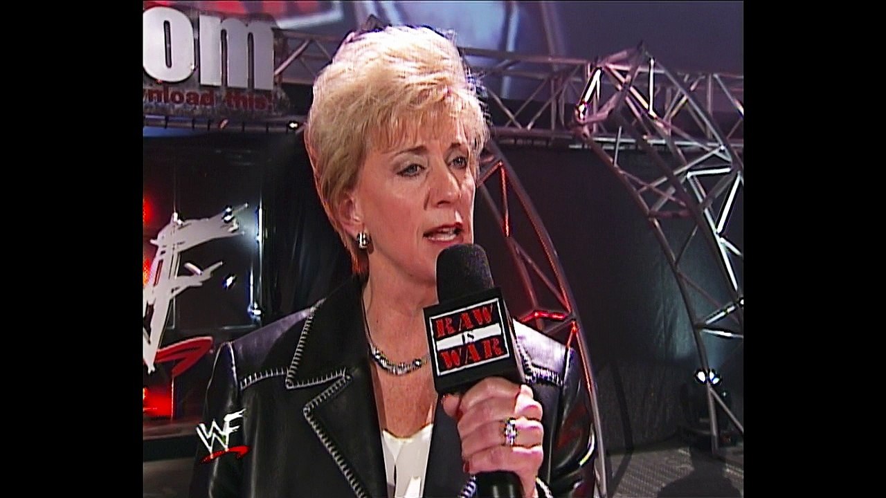 Mick Foley returns 2000 HD