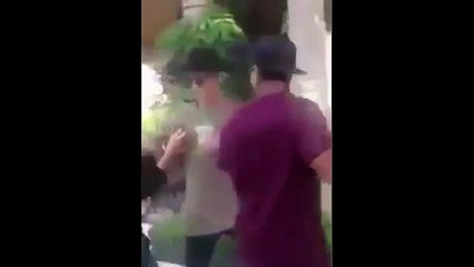 Justin Bieber Refuse To Take Pic With Muslim Girl Fans - SocialPakistan.pk