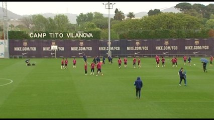 El Barça se entrenacon todos sus disponibles para afrontar el derbi