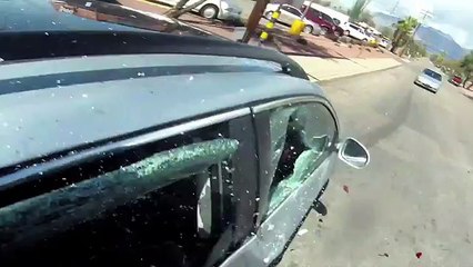 Este é sem duvida o pior pesadelo de qualquer motociclista!