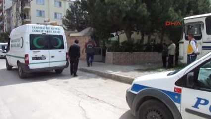 Afyonkarahisar 61 Yaşındaki Adam Camide Kalp Krizinden Öldü