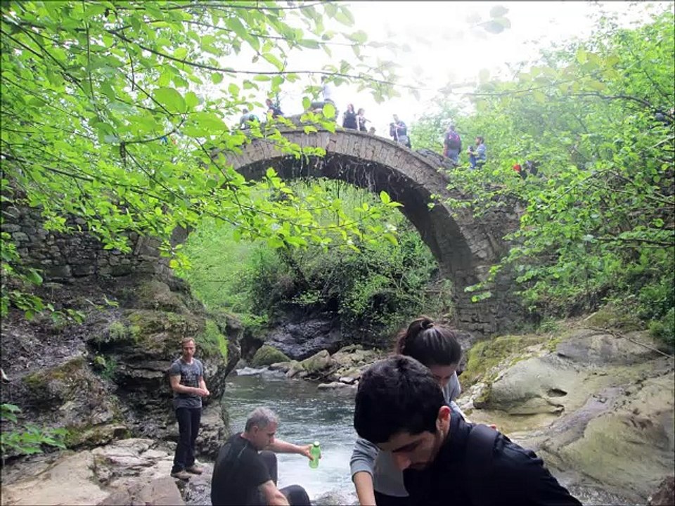 TÜRKAN YAYLA YOLUNDA