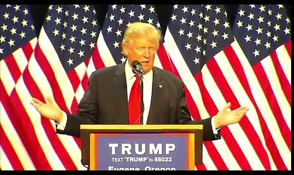 Donald Trump Calls 'Goofy Elizabeth Warren' a 'Basket Case'