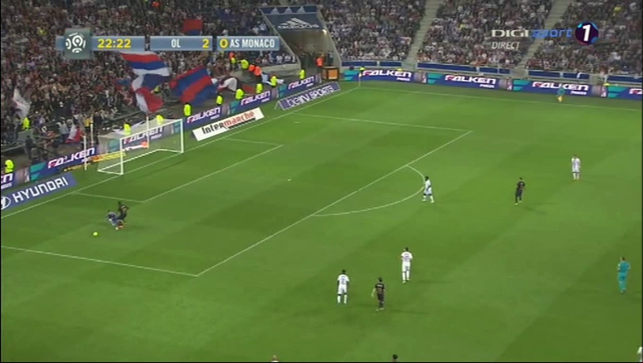 Red Card Lacina Traore - Lyon v. AS Monaco - 07.05.2016 HD