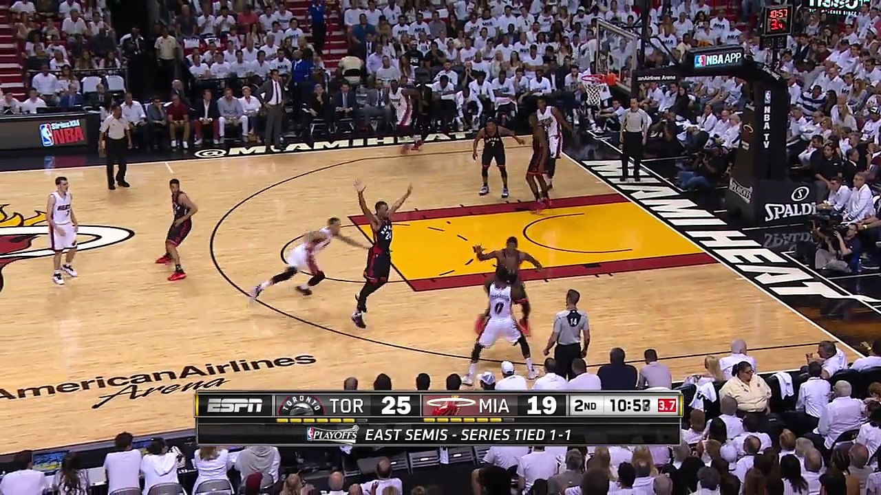 Hassan Whiteside Injury  Raptors vs Heat  Game 3  May 7, 2016  2016 NBA Playoffs