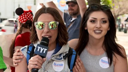 The Many Reasons People Love Bernie Sanders