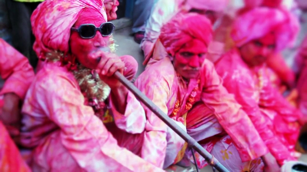 HOLI Festival by Xavier Zimbardo (Canon EOS 5D Mark II)