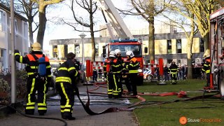 Uitslaande woningbrand (Grote brand) Mascagnistraat in Tilburg (2013 03 14)