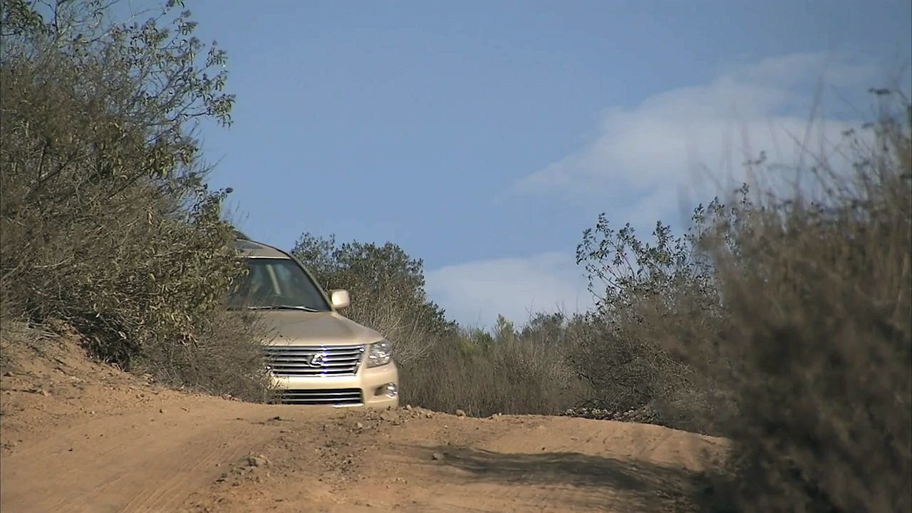 2010 Lexus LX570 Desert Video