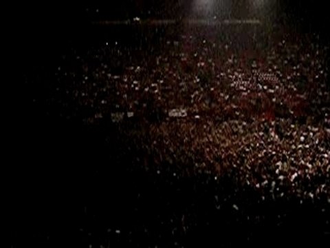 Début du concert d'Indochine à Bercy ambiance