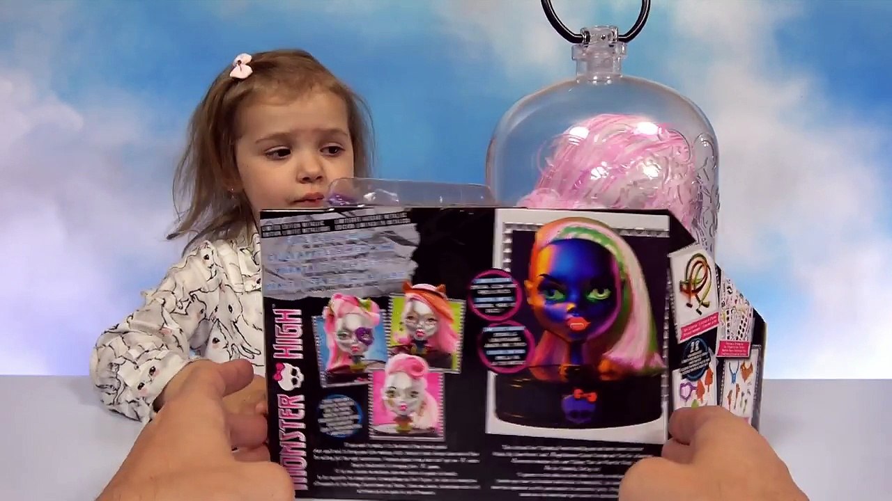 Монстер Хай кукла большая голова с аксессуарами для причёски и макияжа Monster High doll giant head