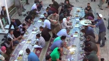 15 Bin Kişiye Tirit İkramı