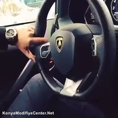 Türk Her Yerde Türk ! Ferrariye Binince!