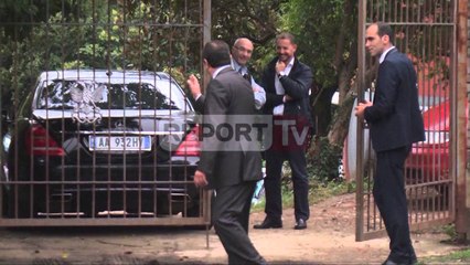 Report TV -Pasuria e 9 ish-ministrave, Boden Tafajn dhe Mimën i mbajnë gratë