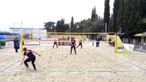 1 GER Holtwick/Semmler vs  Laboureur/Sude 2-0 (22-20, 25-23)