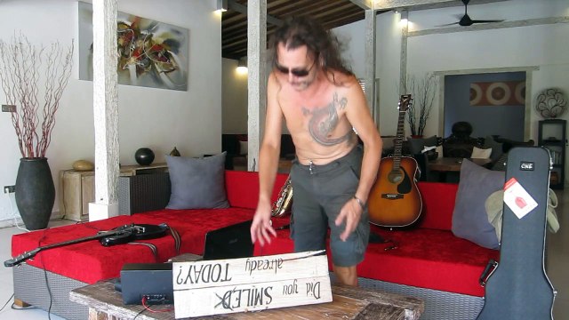 L'hymne de la dissidence. Salut à toi ( et ne r'viens pas ! )