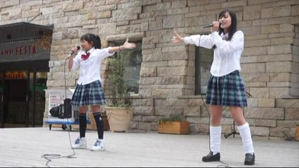 戦国黒田少女隊 姫路駅前春フェス 2016  ♪背水の陣ロワイアル  ♪告白日和、です！  ♪甲冑少女  Mana, Mio, Hiyori, Mimi and Saki