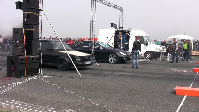 Mercedes CLS Vs. VW Golf II TDI