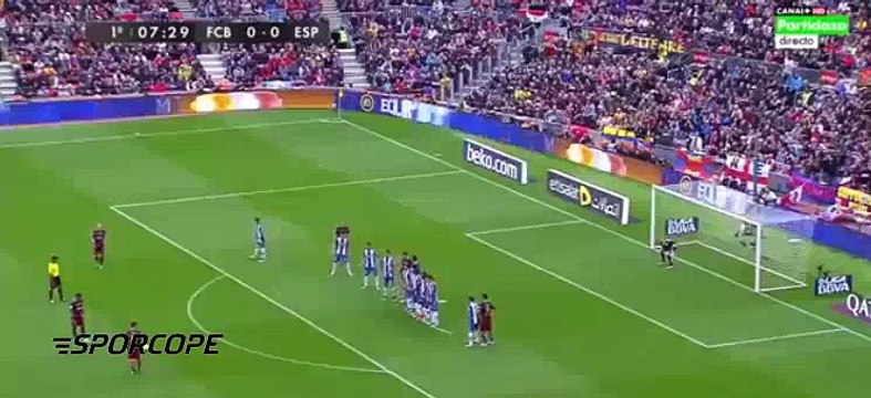 Messi'nin Espanyol'a attığı frikik golü