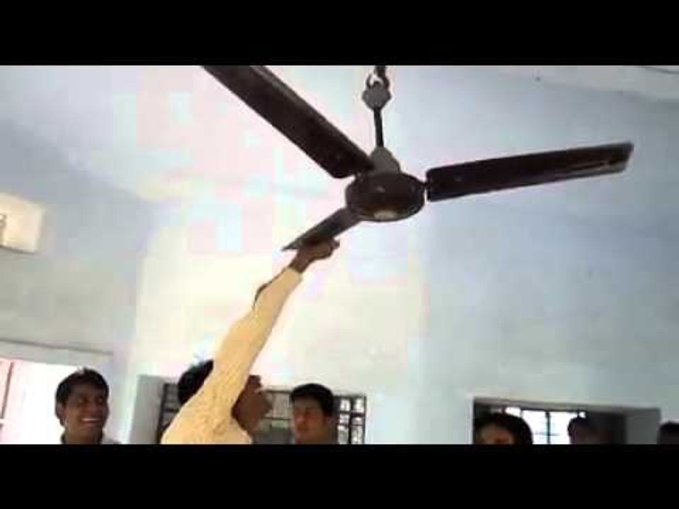 Boy stopping running fan with hand-Top Funny Videos-Top Prank Videos-Top Vines Videos-Viral Video-Funny Fails