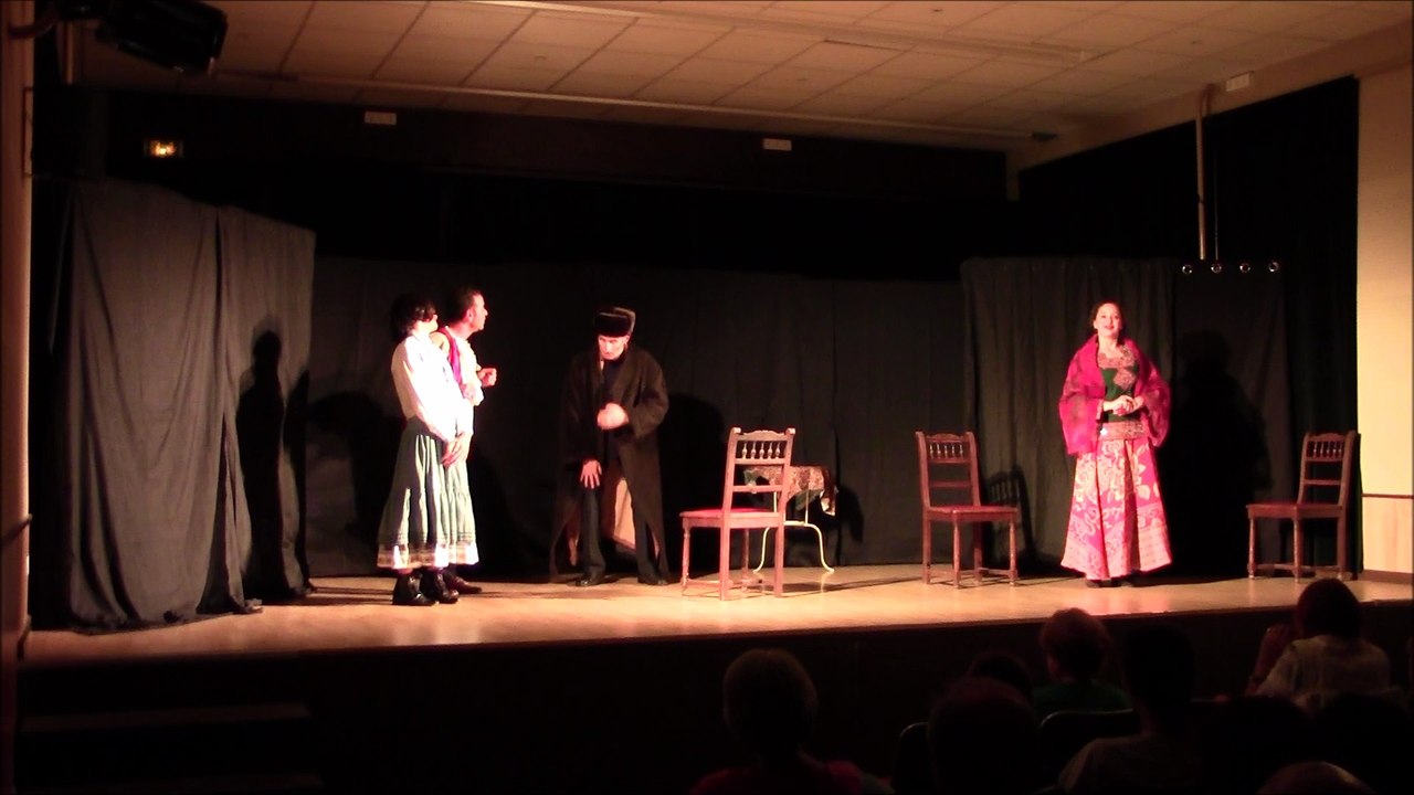 Le Révizor - Part 6 - Les Actes en Ciel - La Tour d’Aigues septembre 2015