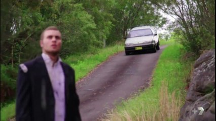 Home and Away 6417 - Andy finds Tank