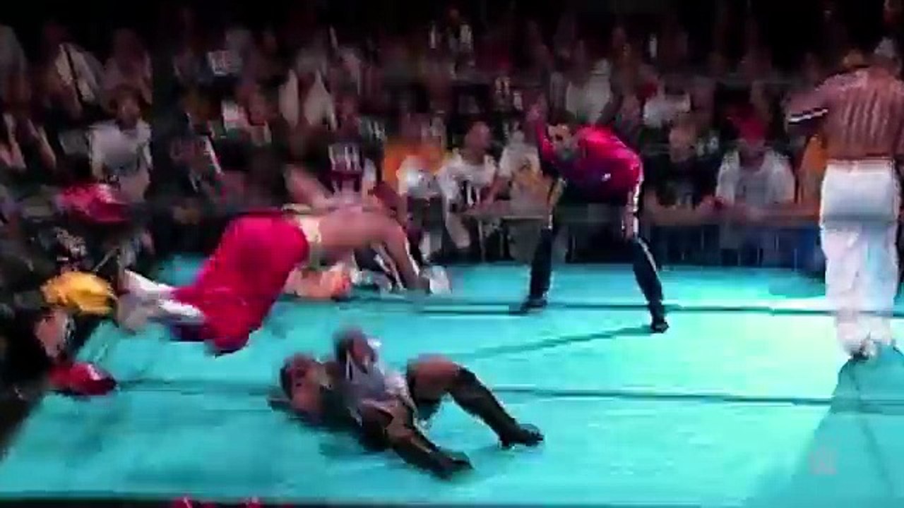 17 450 Splashes that'll make your head spin- WWE Fury