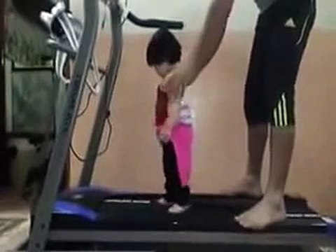 Ha Ha Baby On Running Machine-Funny Whatsapp Video | WhatsApp Video Funny | Funny Fails | Viral Video