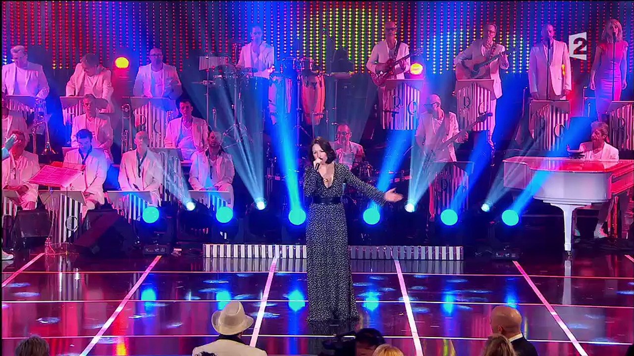 Natasha St-Pier - "Travailler c'est trop dur" + Interview