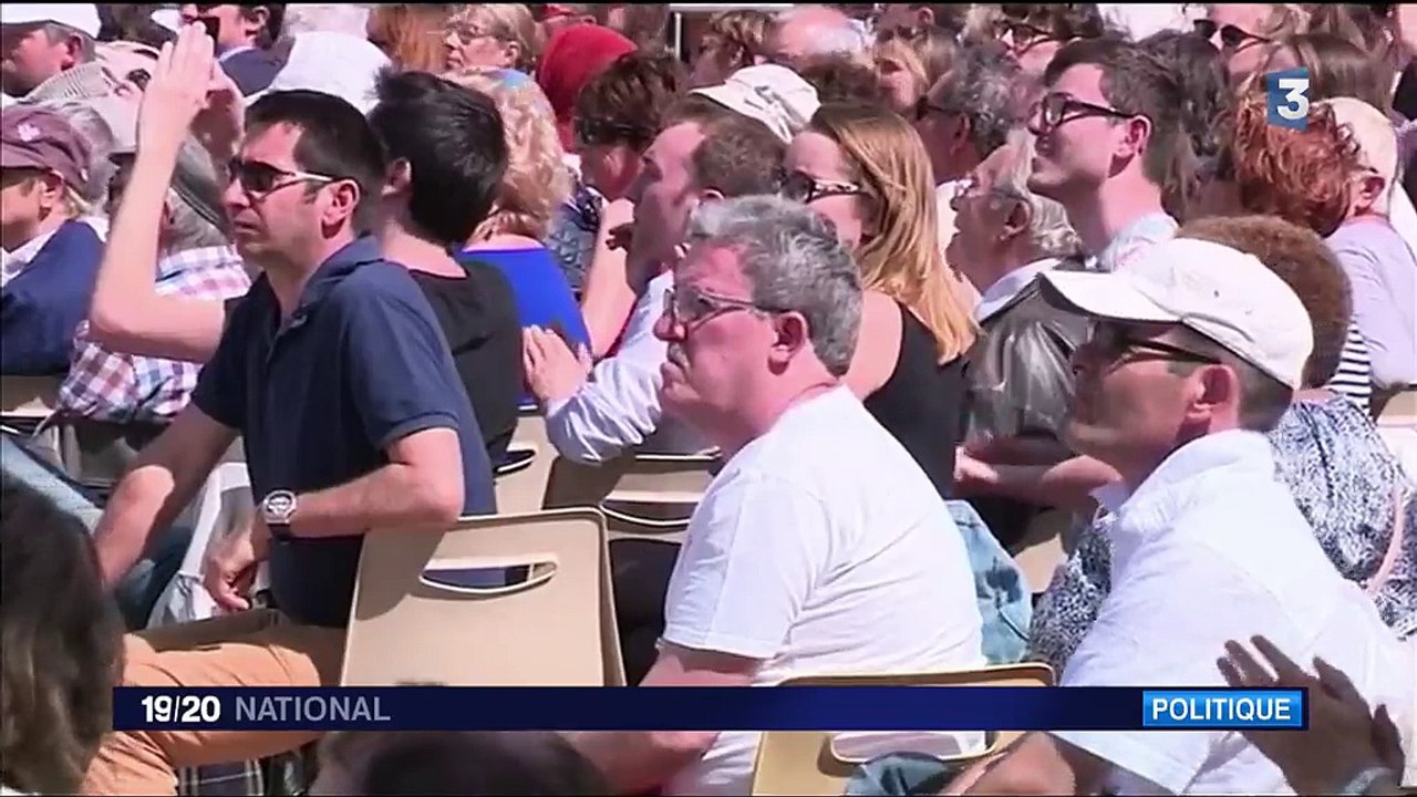Orléans : Emmanuel Macron rend hommage à Jeanne d'Arc