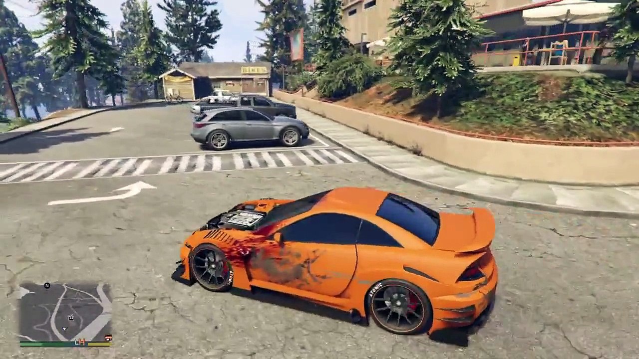 Женщина за рулём в GTA V