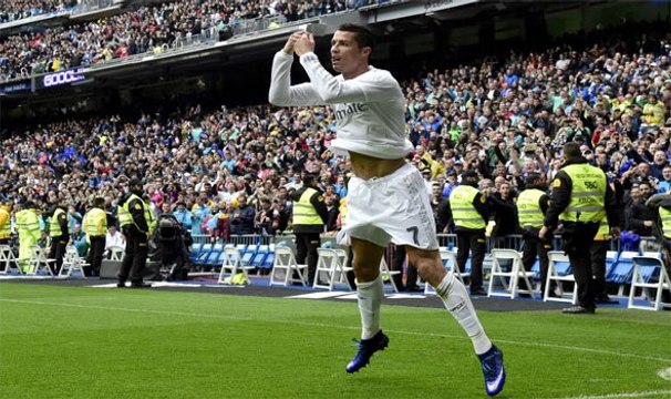 هدف كرستيانو رونالدو الثاني ضد فالنسيا - ريال مدريد -3-1 فالنسيا