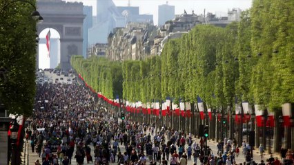 Paris makes Champs-Elysees pedestrian-only for the day