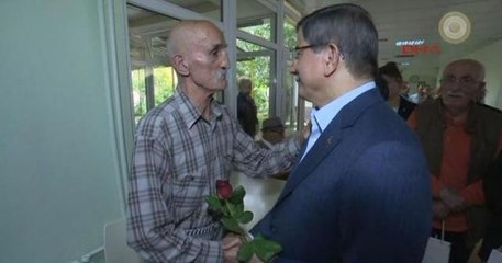 Davutoğlu'ndan 'başbakanlığı bırakma' ricasına dikkat çeken yanıt