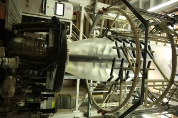 Çöpe Atılan Naylonlardan Ham Madde Yapıp Yılın Verimlilik Ödülünü Aldı