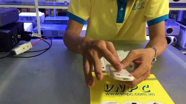 Bán remote điều khiển các loại máy chiếu giá rẻ