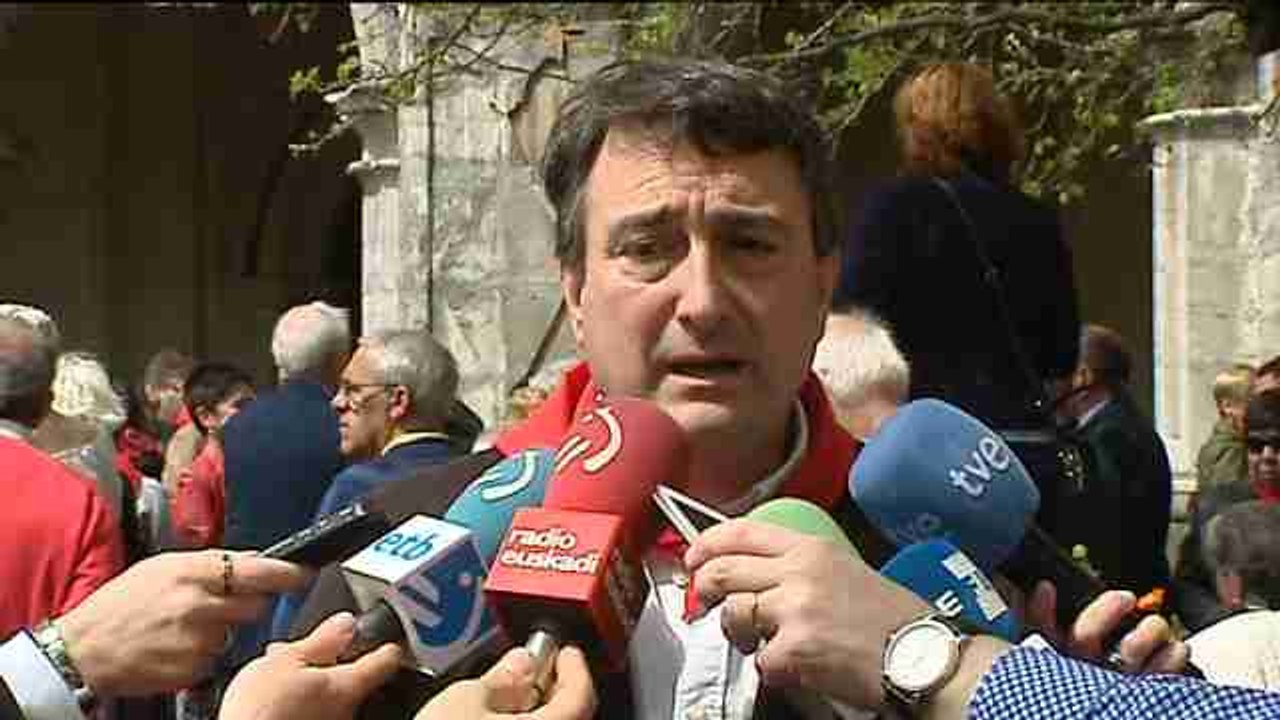 Esteban (PNV): "Va a parecer que solo los 'cuatro magníficos' se presentan a las elecciones"
