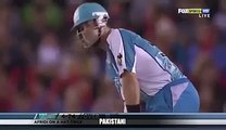 Shahid Afridi Takes 3 Wickets in Just 4 Balls