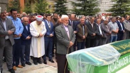Yozgat Trafik Kazasında Ölen Öğretmen Toprağa Verildi