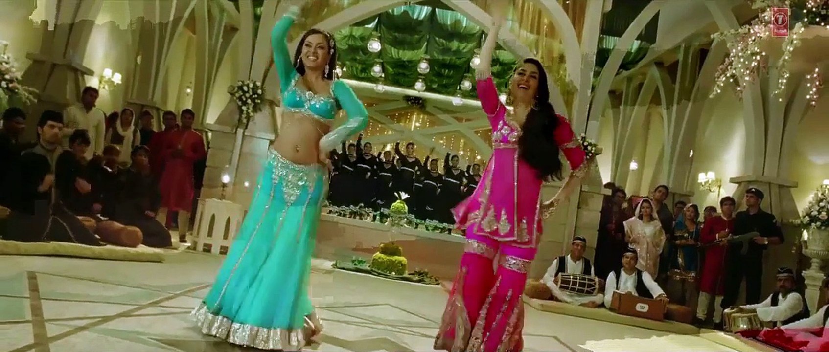 'Dil Mera Muft Ka' Full Song - Agent Vinod - Kareena Kapoor