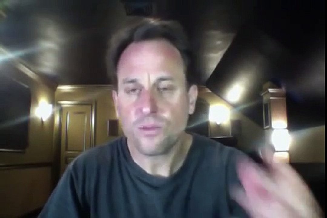 Illusionist Christian Farla wows the crowd | Britains Got Talent 2014:Re