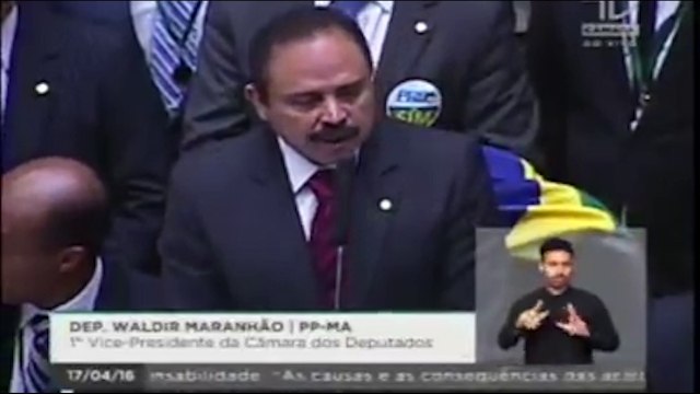 Deputado Waldir Maranhão vota contra processo de Impeachment da presidente Dilma