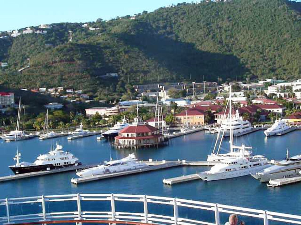 ST. THOMAS 046 P1080313