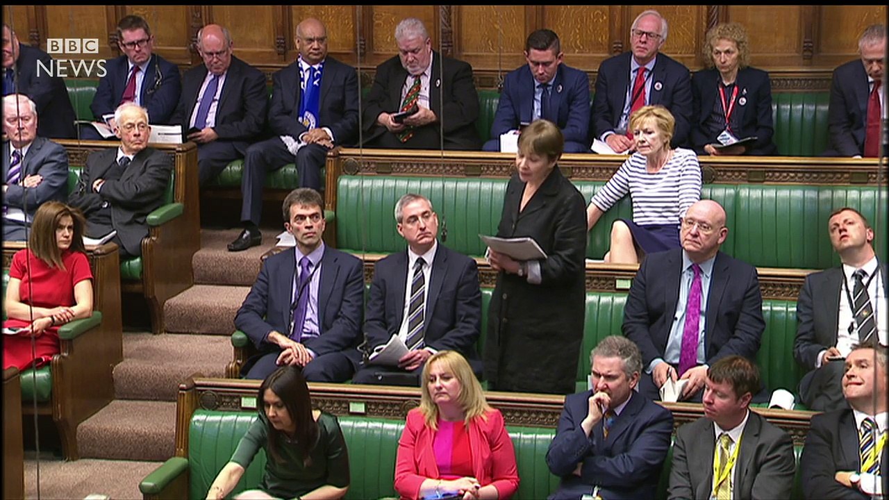 PMQs: Cameron asked English grammar questions by Lucas - BBC News