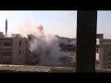 شام حمص باباعمرو القصف المدفعي على المنازل 29 10.wmv