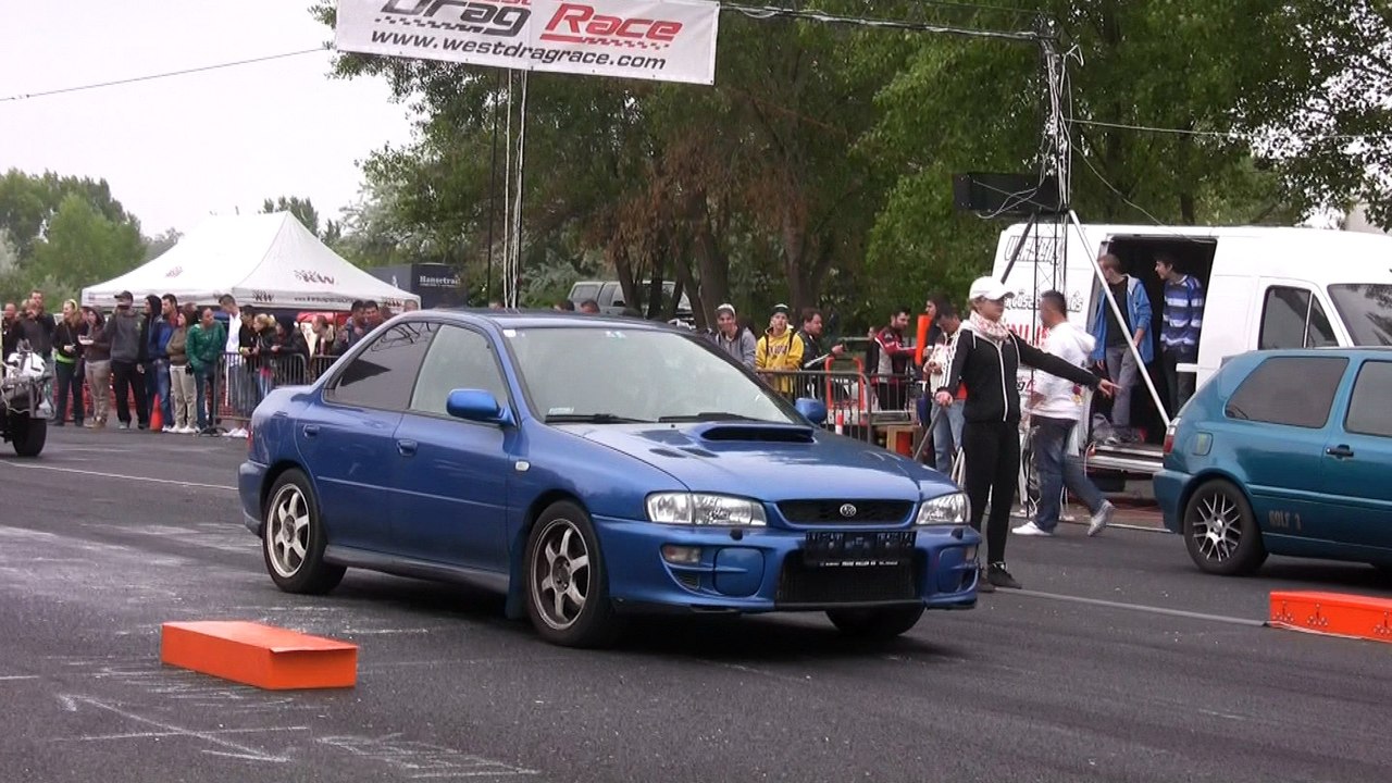 Subaru Impreza GT Vs. VW Golf III TDI Drag Race HD